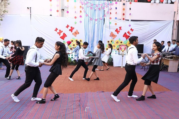 Gyan Kalash International School-Dancing Activity