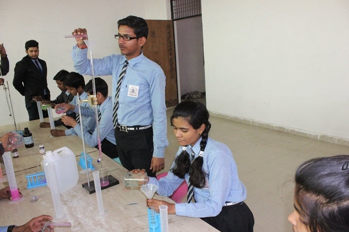 Gyansthali Academy-Chemistry Lab