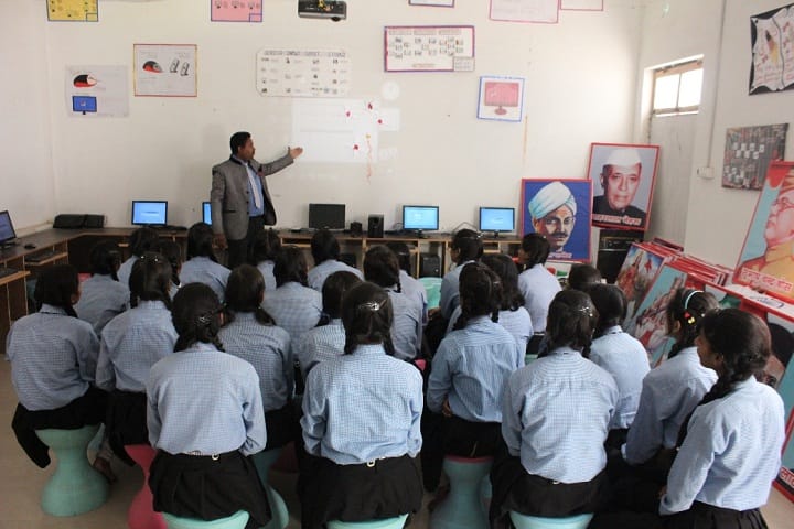 Gyansthali Academy-Computer Lab