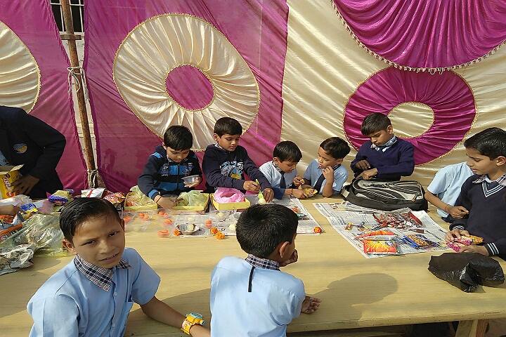 H R International School-Events