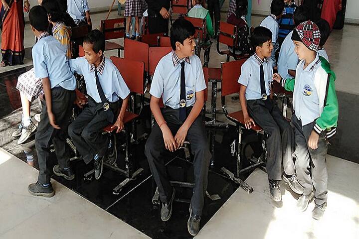 H R International School-Indoor-Games