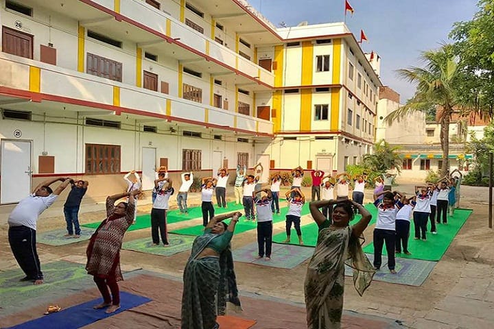 Happy Home English School-Yoga Activity