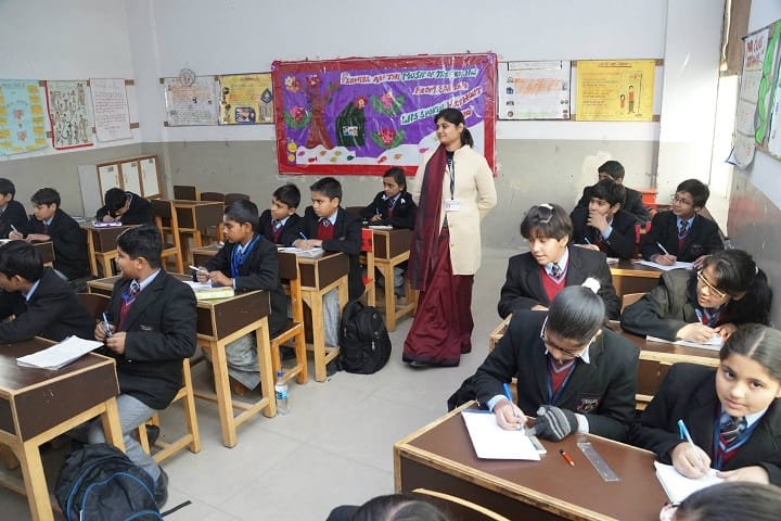 Heritage Academy-Classroom With Teacher