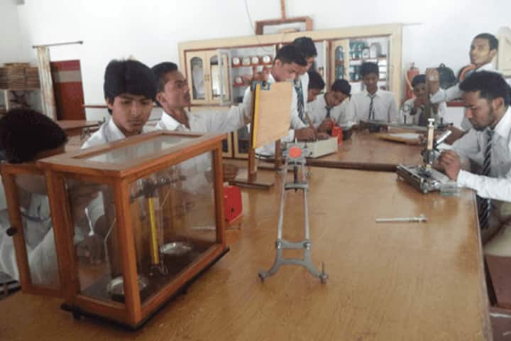 Hira Public School-Biology Lab