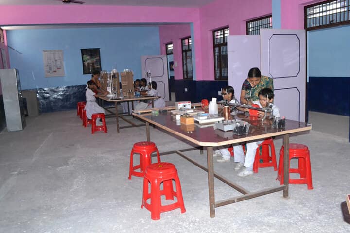 Holy Light Public School-Physic-Lab