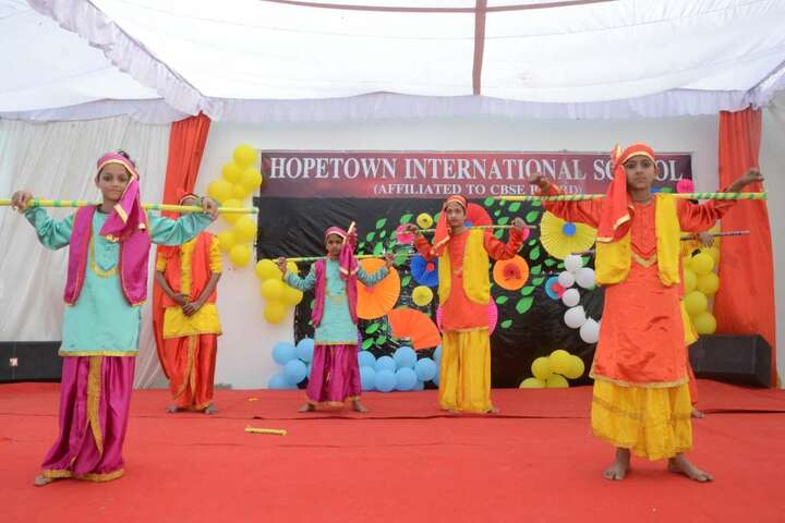 Hope Town International School-Dance