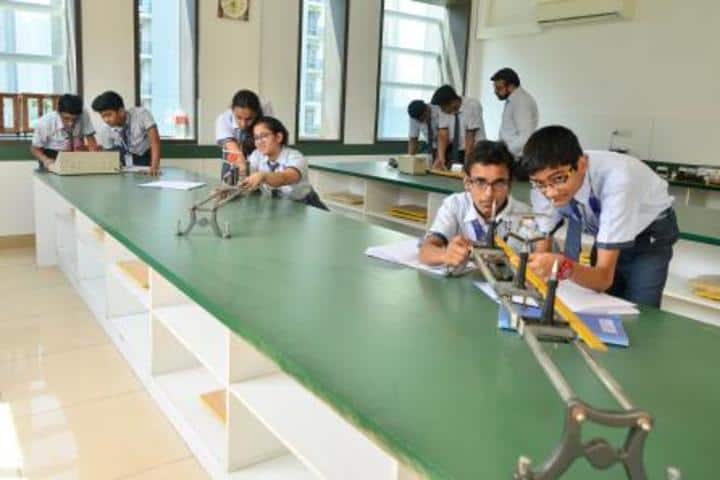 Indraprastha Global School-Lab