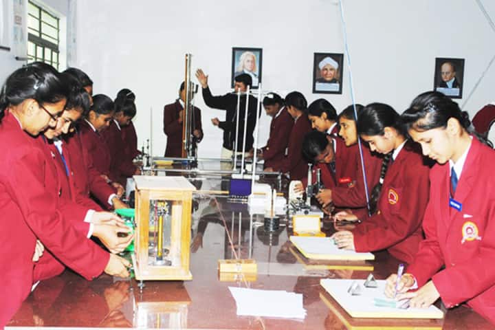 Indraprastha Public School-Physics Lab