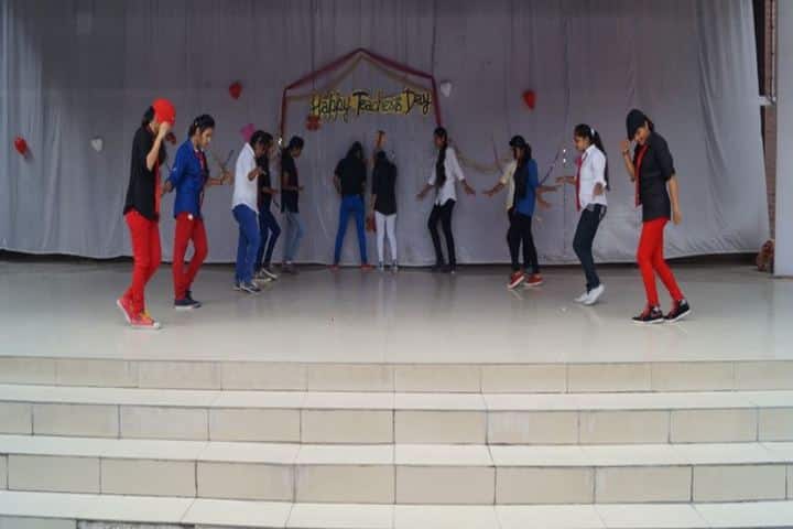 Ingraham Institute English Medium School-Dance