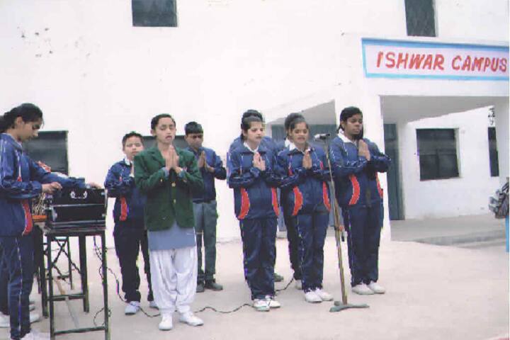 Ishwar Chand Inter College-Singing