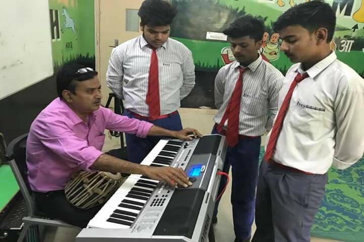 Ivey International School-Music Room