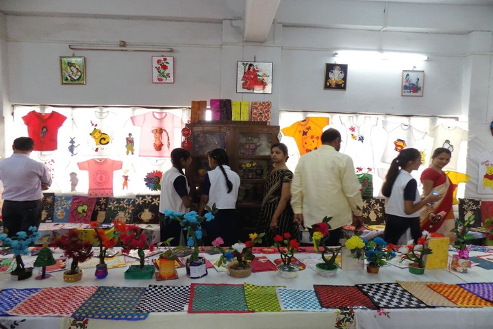 Jagat Taran Golden Jubilee School-Exhibition