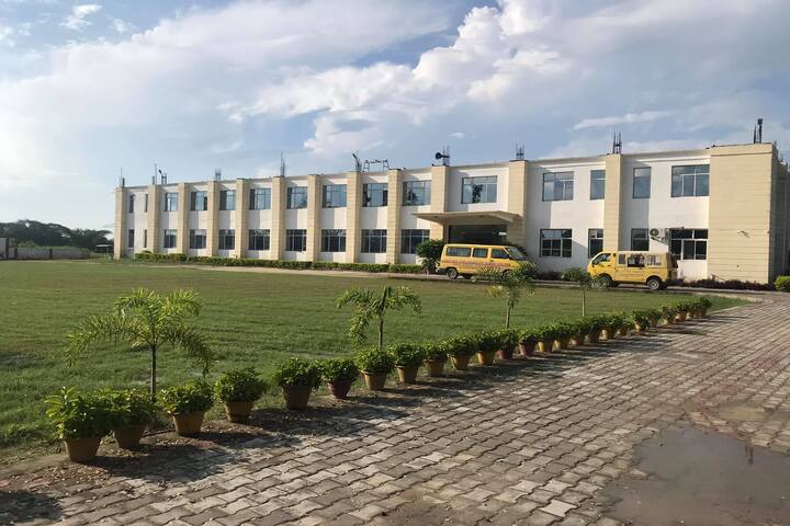 Jaish Public School-Campus