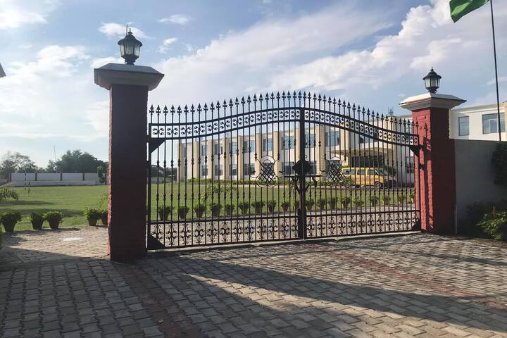 Jaish Public School-Enterance Gate