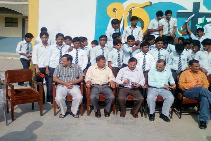 Jawahar Navodaya Vidyalaya-Faculty and Students