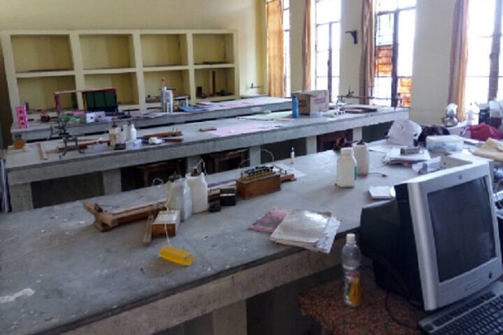 Jawahar Navodaya Vidyalaya-Physics Lab