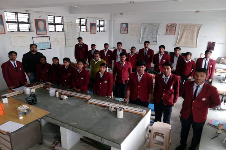 Jawahar Navodaya Vidyalaya-Physics Lab