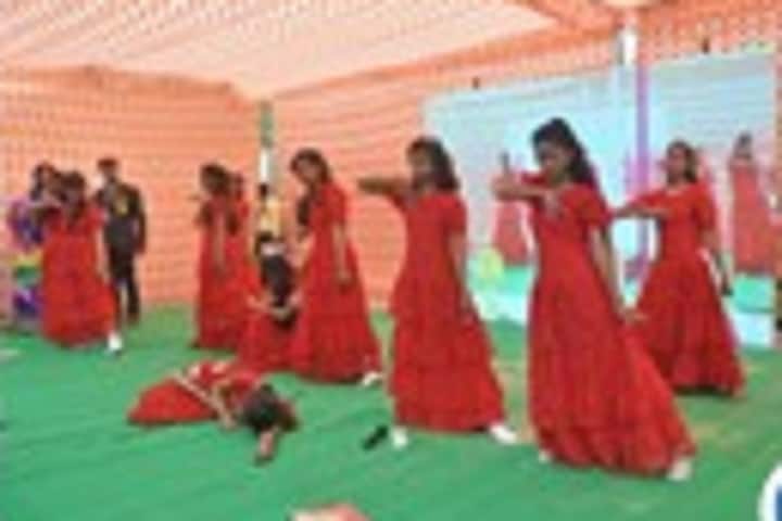 Jaypee Convent School-Group Dance
