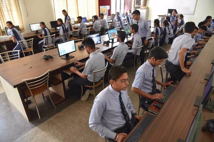 K. L. G. Public School-Computer Lab