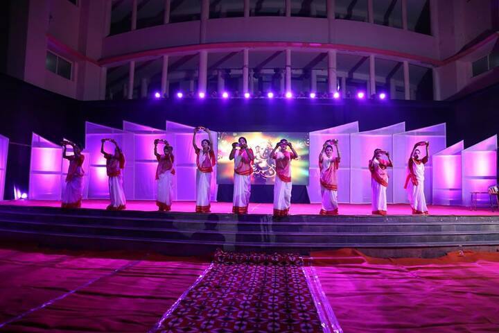 K.N.International School-Dance