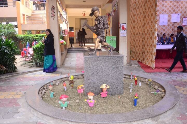Kanha Makhan Millennium School-Corridor View