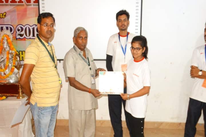 Kaushambi Public School-Certificate Distribution