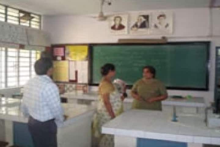 Kendriya Vidyalaya No 2-Laboratory