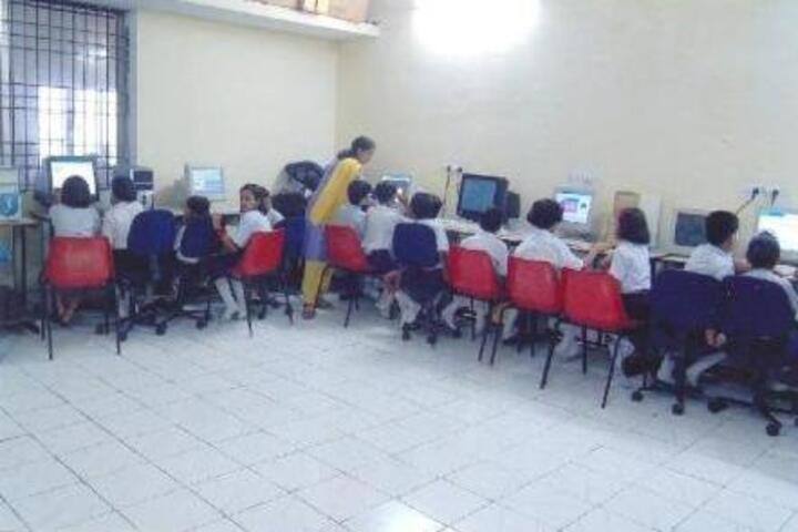 Kendriya Vidyalaya No 2-Computer Lab