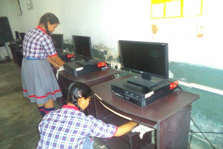 Kendriya Vidyalaya No 4-Computer-Lab