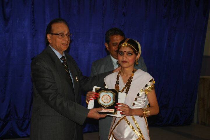 Keshari Devi Kanoria Vidya Mandir-Prize Distribution