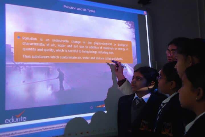 Krishna Public School-Smart Class