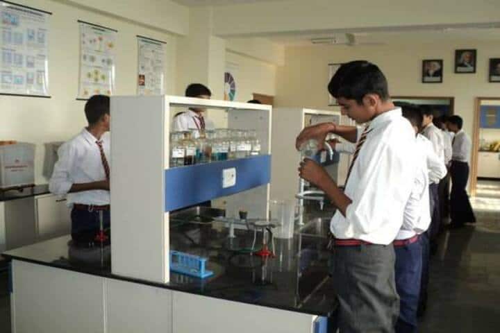 Kumkum Modi Public School-Lab