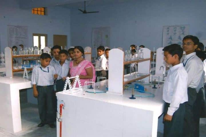 Leelawati Ramgopal Saraswati Vidya Mandir-Lab