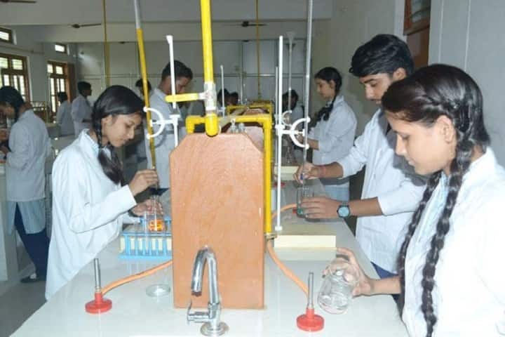 Little Flower School-Chemistry Lab