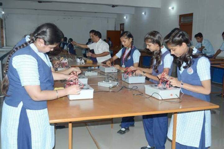 Little Flower School-Physics Lab