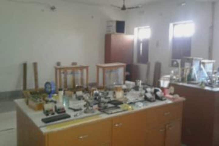 Subhash Chandra Bose Universal School-Physic-Lab