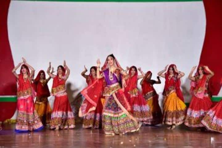 Lucknow Public College-Dance