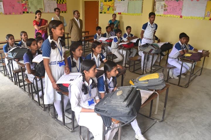 Lushkary Preparatory School-Classroom