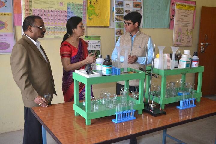Lushkary Preparatory School-Science Lab 1