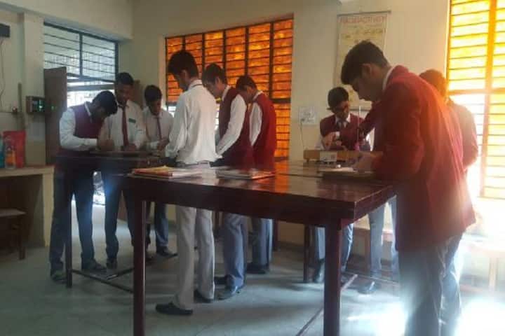 MG Public School-Physics Lab