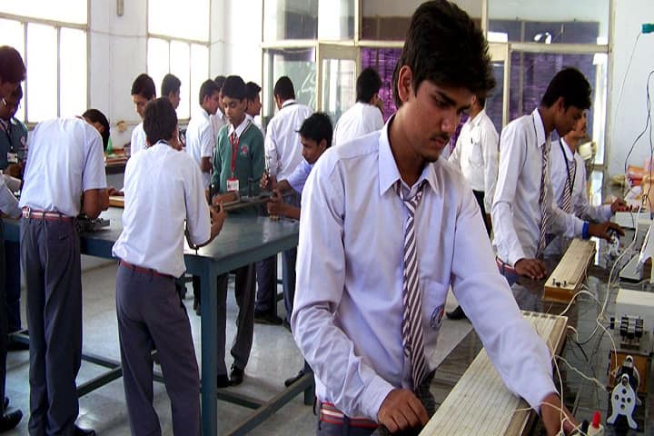 M L Convent School-Physics Lab