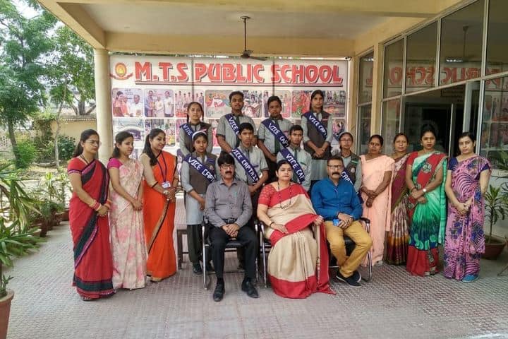 M T S Public School-Group Photo