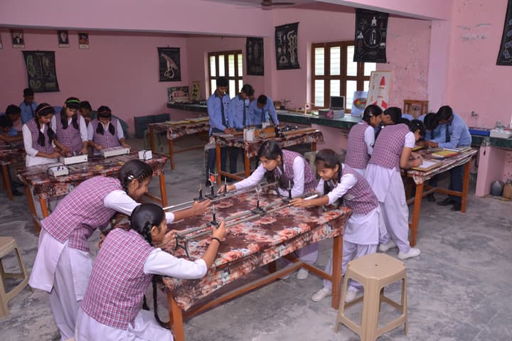 Maa Anjani Public School-Lab2