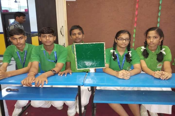 Maa Gayatri Memorial Kaushambi Presidency School-Quiz Competition