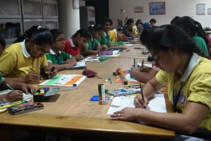 Mahamaya Balika Inter College-Library