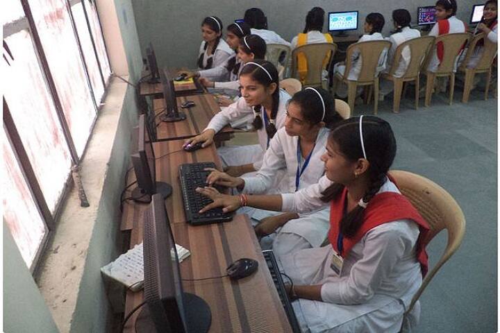 Maharaja Surajmal Public School-Computer Lab