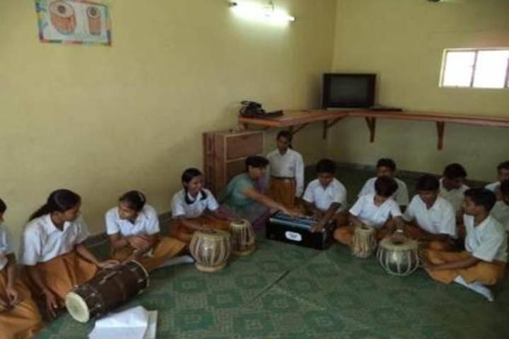 Maharishi Vidya Mandir-Music-Room