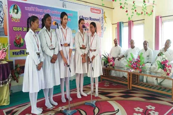 Maharishi Vidya Mandir-Singing
