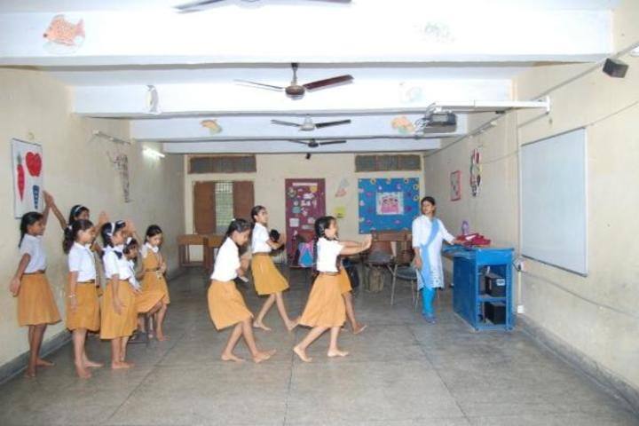Maharishi Vidya Mandir-Dance-Room
