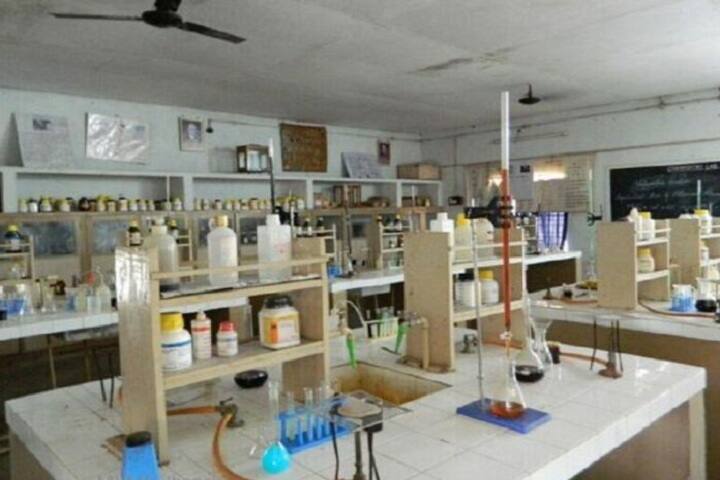 Mahatma Hansraj Modern School-Science Lab